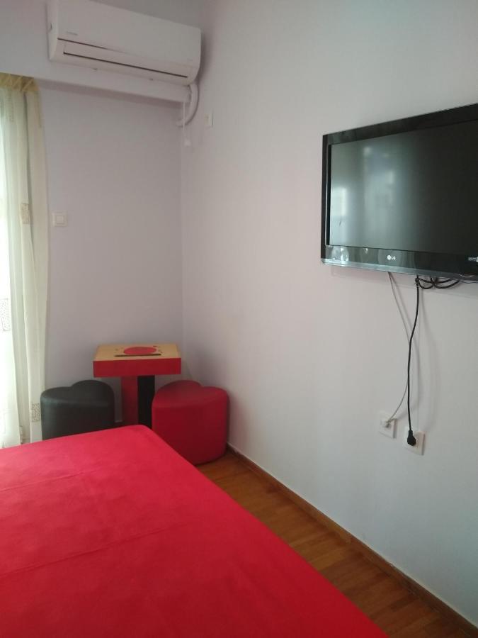 Acropolis Within 10 Minutes Walk! Classical Apartment And A Hostess At Your Side! Athens Exterior photo
